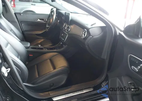 2017 Mercedes-Benz Cla 250 z USA, uszkodzony, nr VIN WDDSJ4EB6HN453518